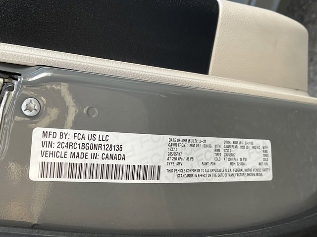 Used 2022 Chrysler Pacifica Touring-L image 26