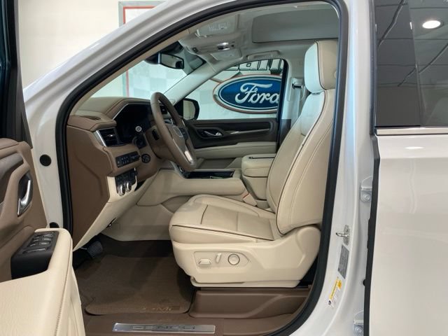 Used 2024 GMC Yukon Denali w/ Max Trailering Package AWD/4WD image 16