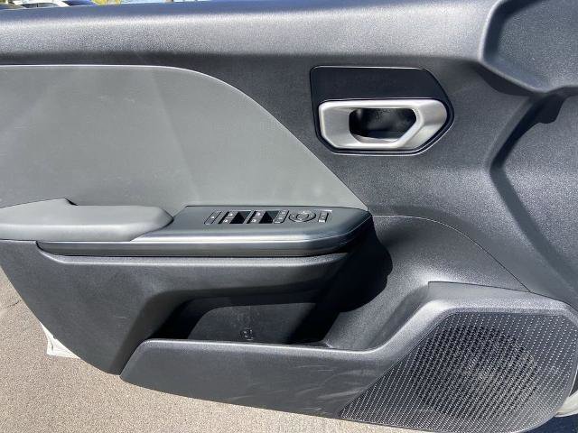 Used 2025 Kia K4 image 17