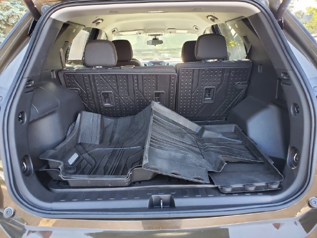 Used 2023 Chevrolet Equinox LT FWD image 10