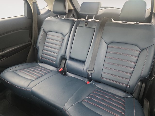 Used 2022 Ford Edge SEL w/ Sport Appearance Package AWD/4WD image 13