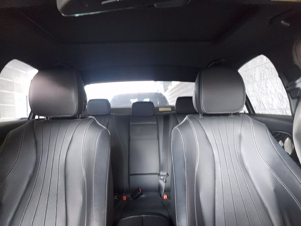 Used 2021 Mercedes-Benz E 350 Sedan w/ Premium Package image 38
