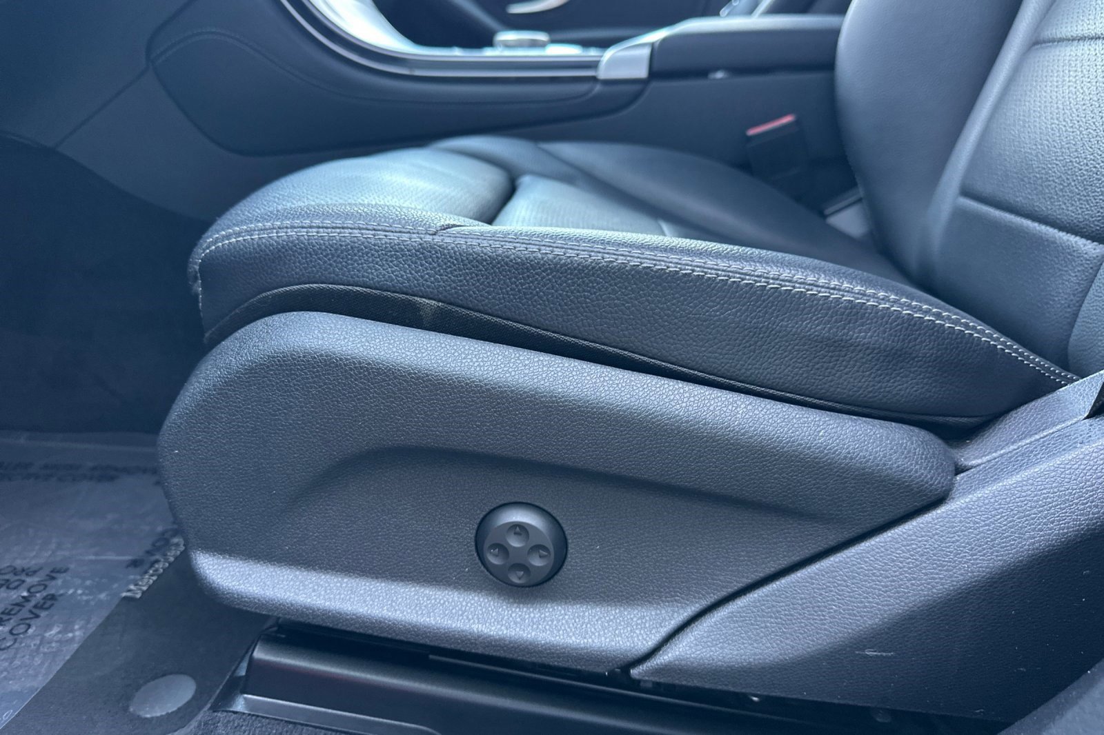 Used 2019 Mercedes-Benz GLC 350e 4MATIC image 14