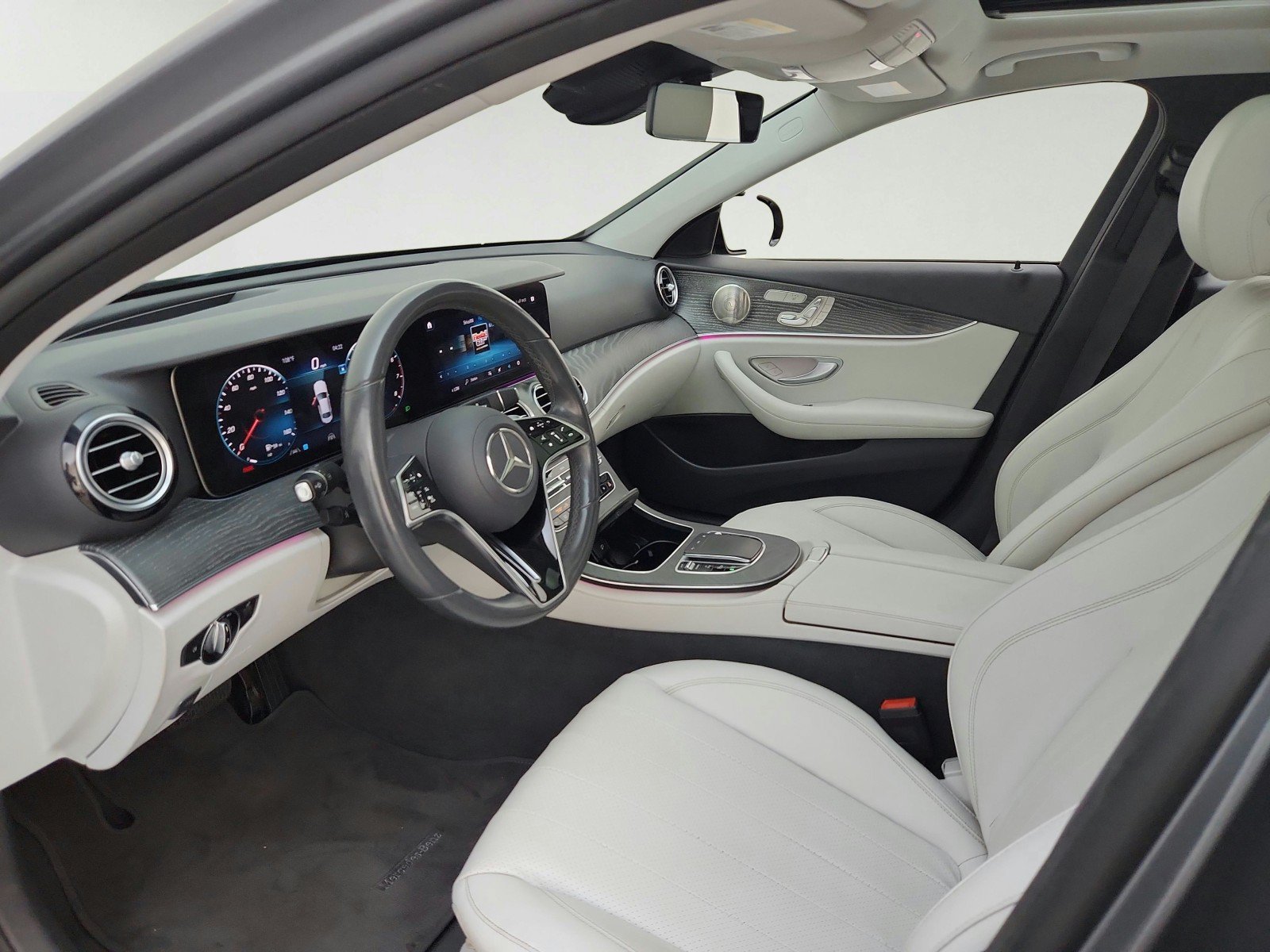 Used 2022 Mercedes-Benz E 350 Sedan image 16