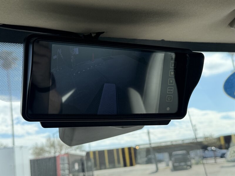 Used 2022 Chevrolet Express 3500 w/ Power Convenience Package RWD image 15