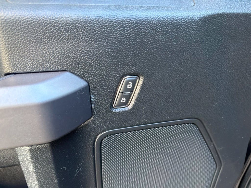 Used 2019 Ford F150 XLT w/ Equipment Group 302A Luxury AWD/4WD image 44