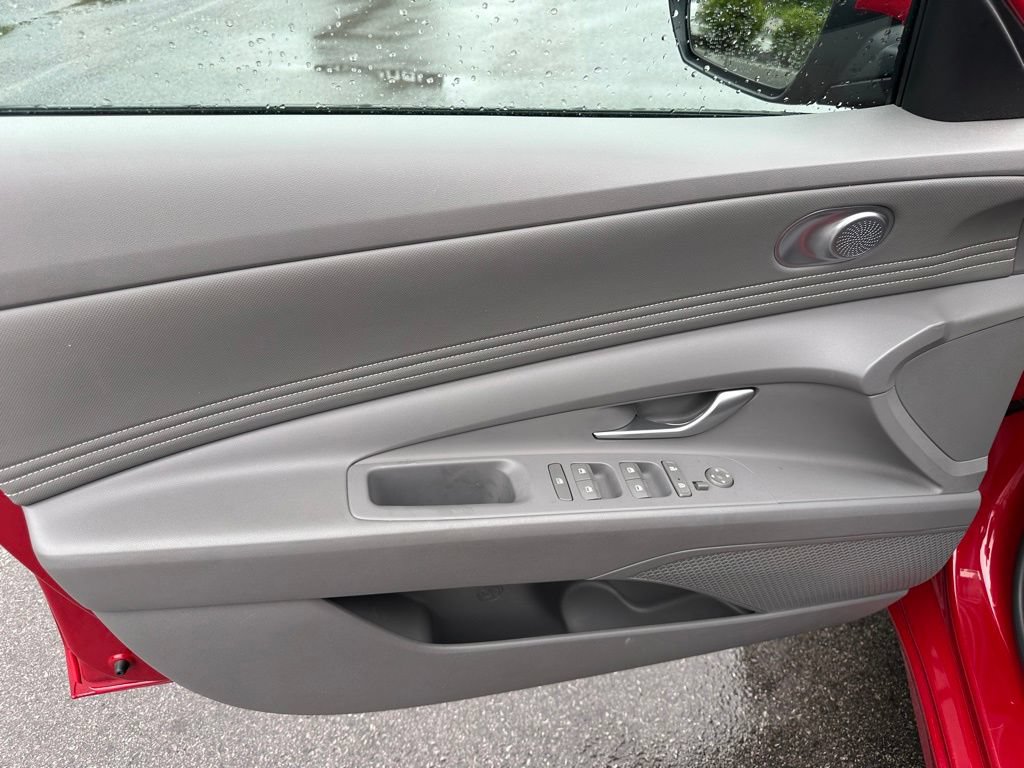 Certified 2023 Hyundai Elantra SEL w/ Convenience Package FWD image 12