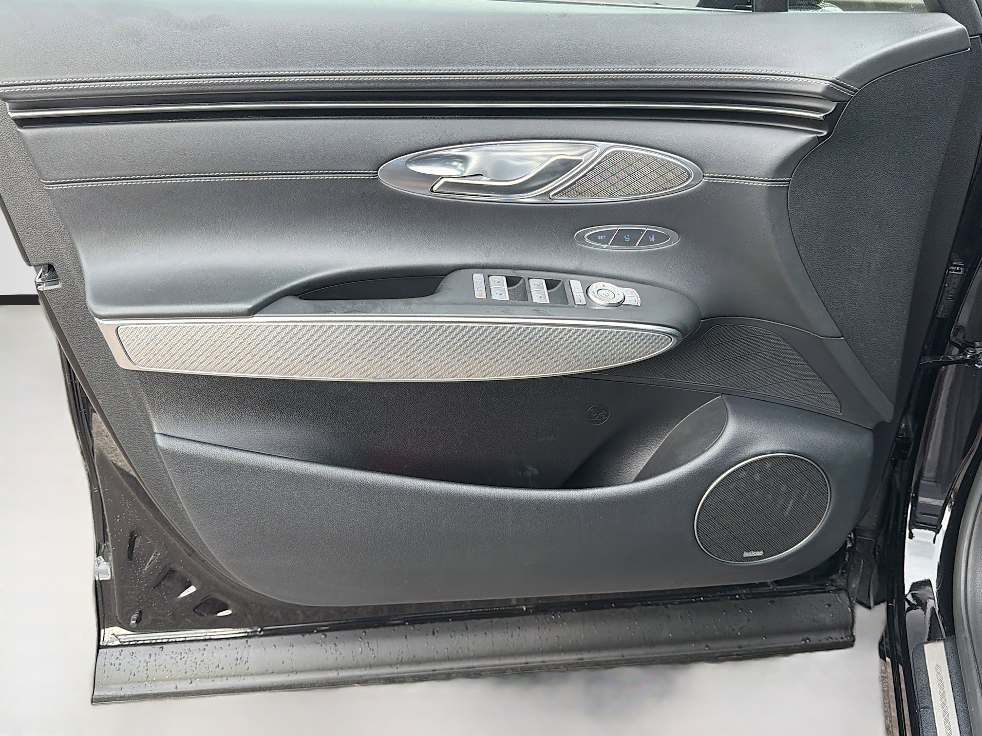 Used 2024 Genesis GV70 2.5T w/ Sport Prestige Package image 22