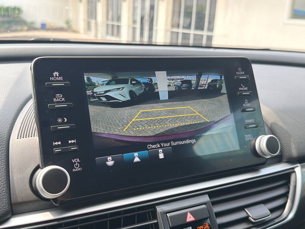 Used 2020 Honda Accord Sport image 13