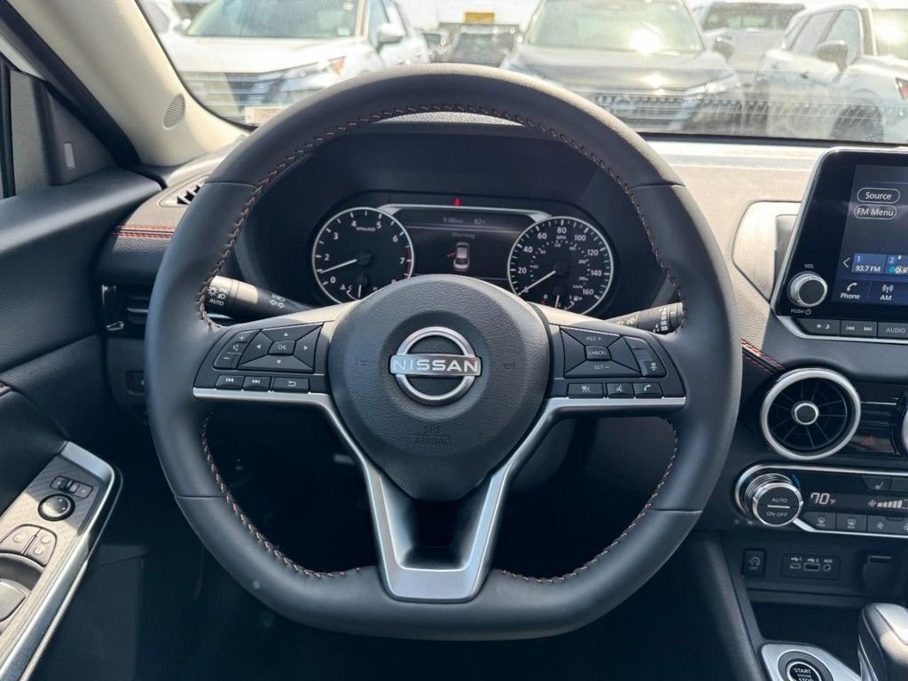 Used 2025 Nissan Sentra SR image 12