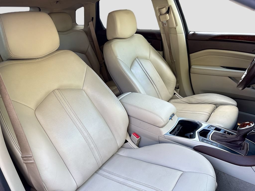 Used 2016 Cadillac SRX Luxury w/ Driver Awareness Package FWD image 30