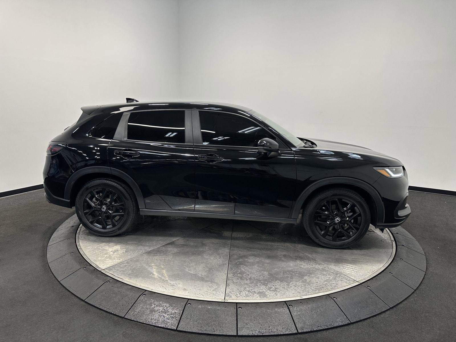 Used 2024 Honda HR-V Sport image 8