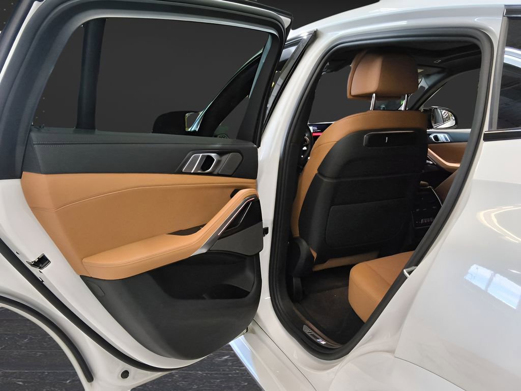 Used 2026 BMW X6 M60i image 14