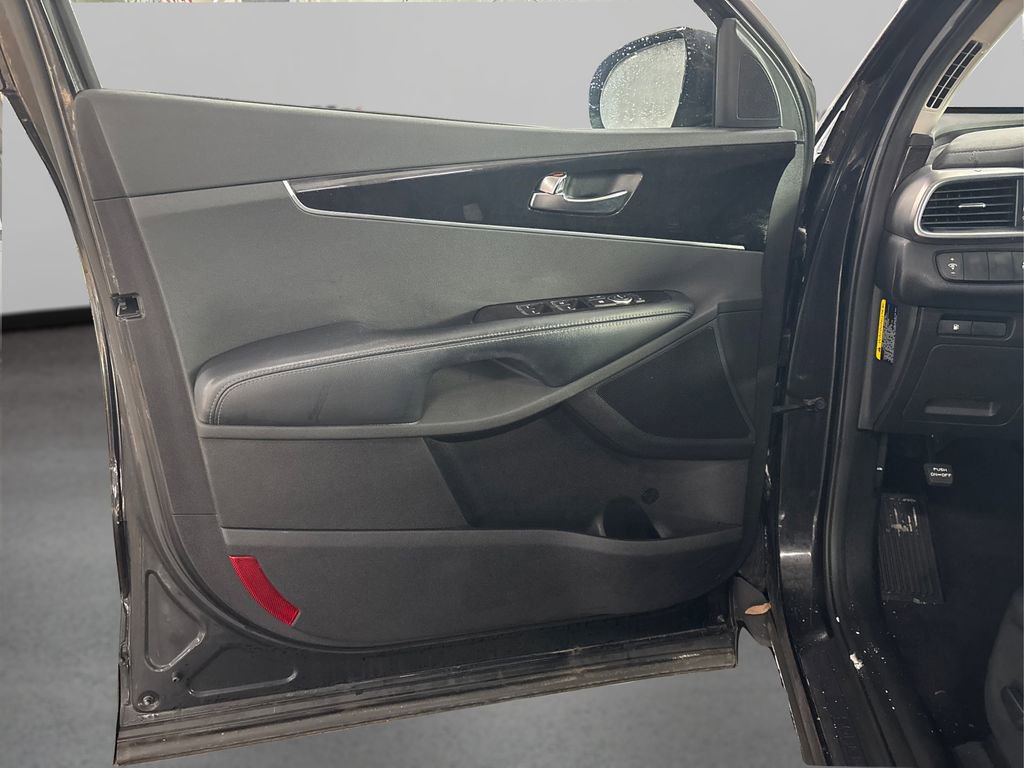 Used 2017 Kia Sorento EX image 22