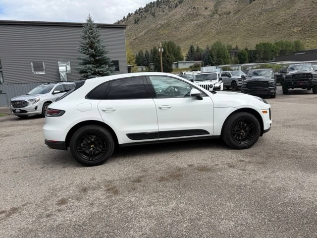 Used 2019 Porsche Macan AWD/4WD image 9