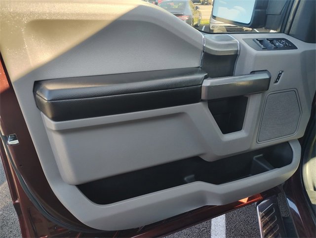 Used 2015 Ford F150 XLT w/ Equipment Group 302A Luxury image 11