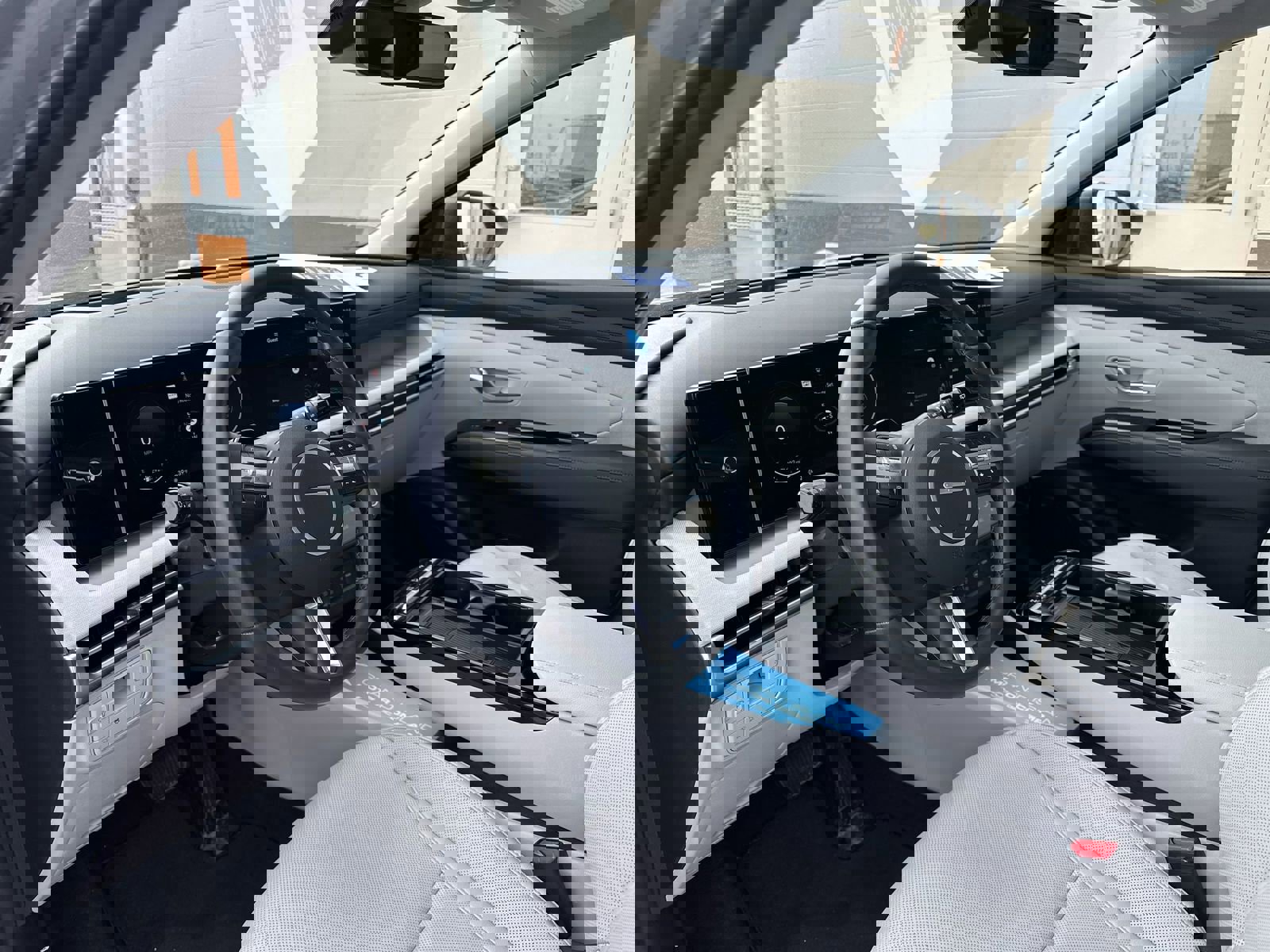 Used 2025 Hyundai Tucson Limited image 10