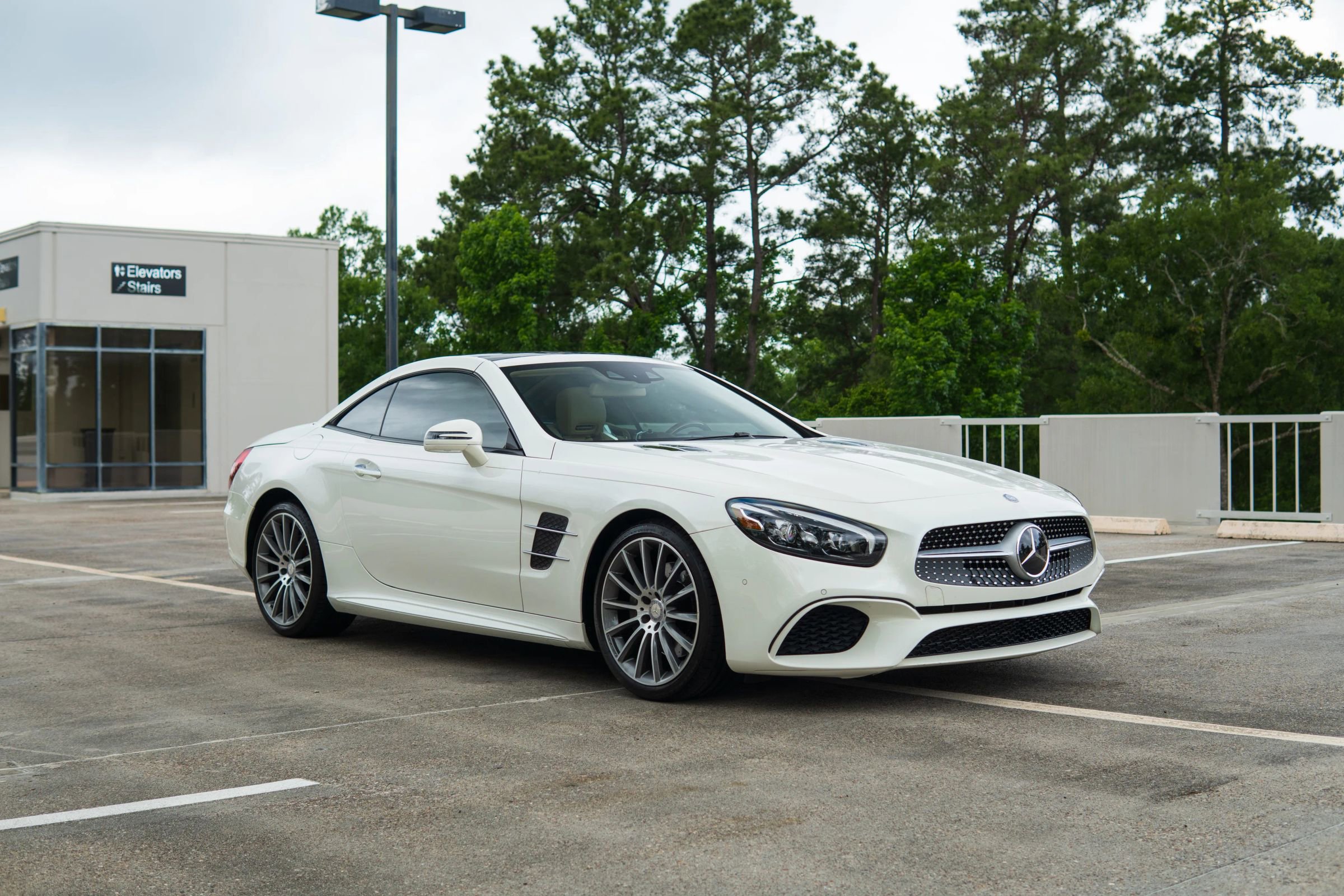 Used 2017 Mercedes-Benz SL 450 image 9