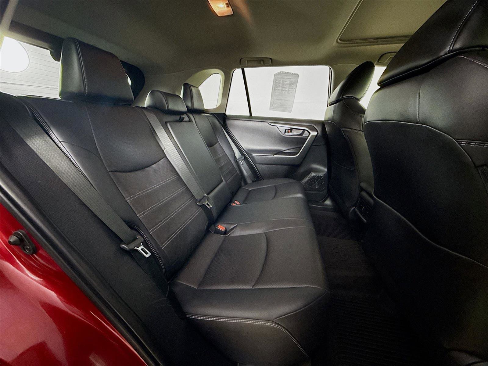 Used 2021 Toyota RAV4 Limited image 29