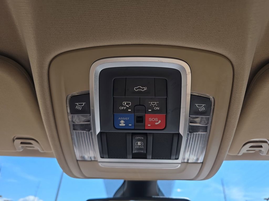 Used 2019 RAM 1500 Limited AWD/4WD image 21