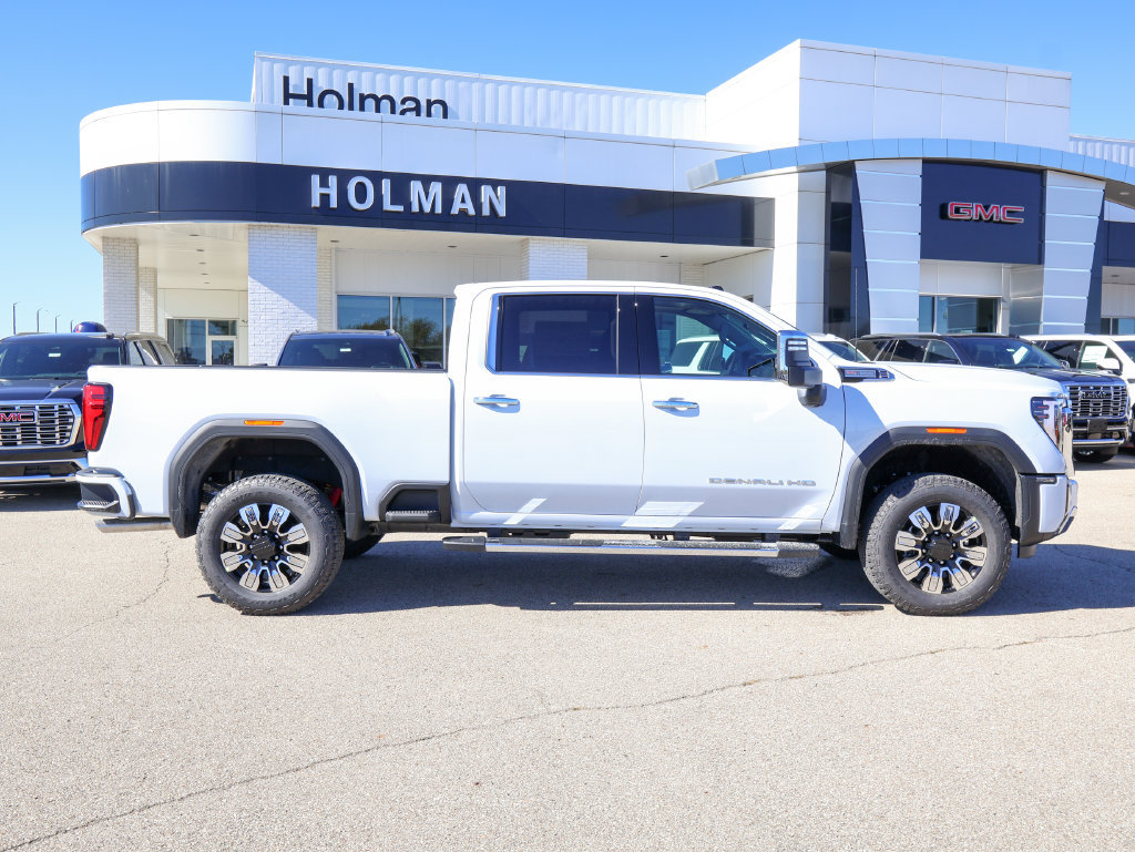 New 2026 GMC Sierra 3500 Denali w/ Denali Reserve Package AWD/4WD image 2