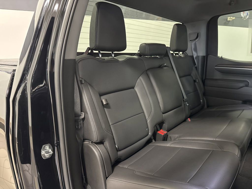 Used 2022 GMC Sierra 1500 SLT w/ SLT Premium Package AWD/4WD image 12