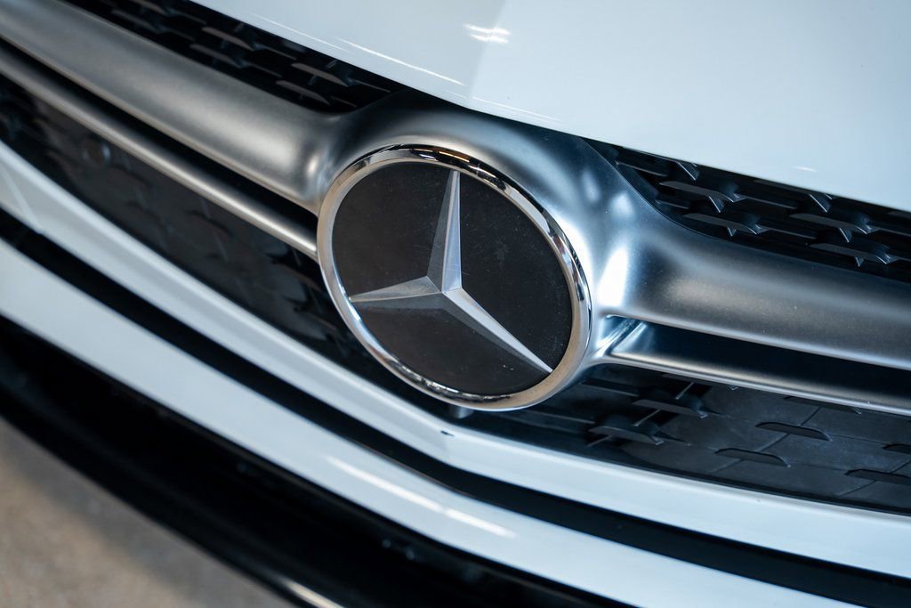 Used 2017 Mercedes-Benz SL 63 AMG image 8