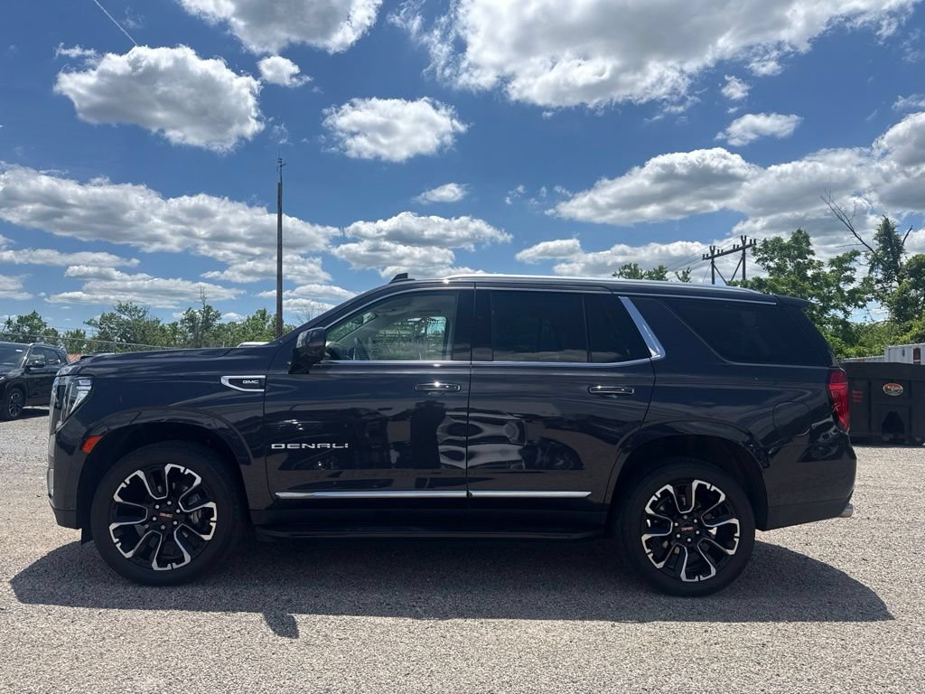 Used 2023 GMC Yukon Denali AWD/4WD image 7