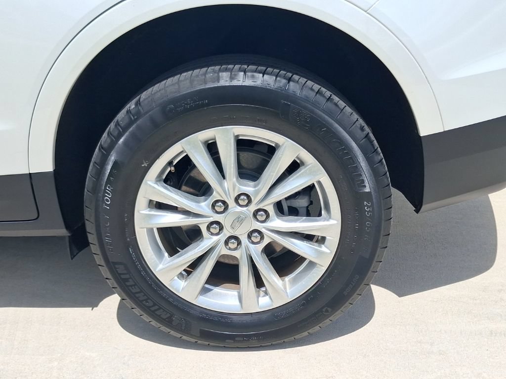 Used 2023 Cadillac XT5 Luxury FWD image 4