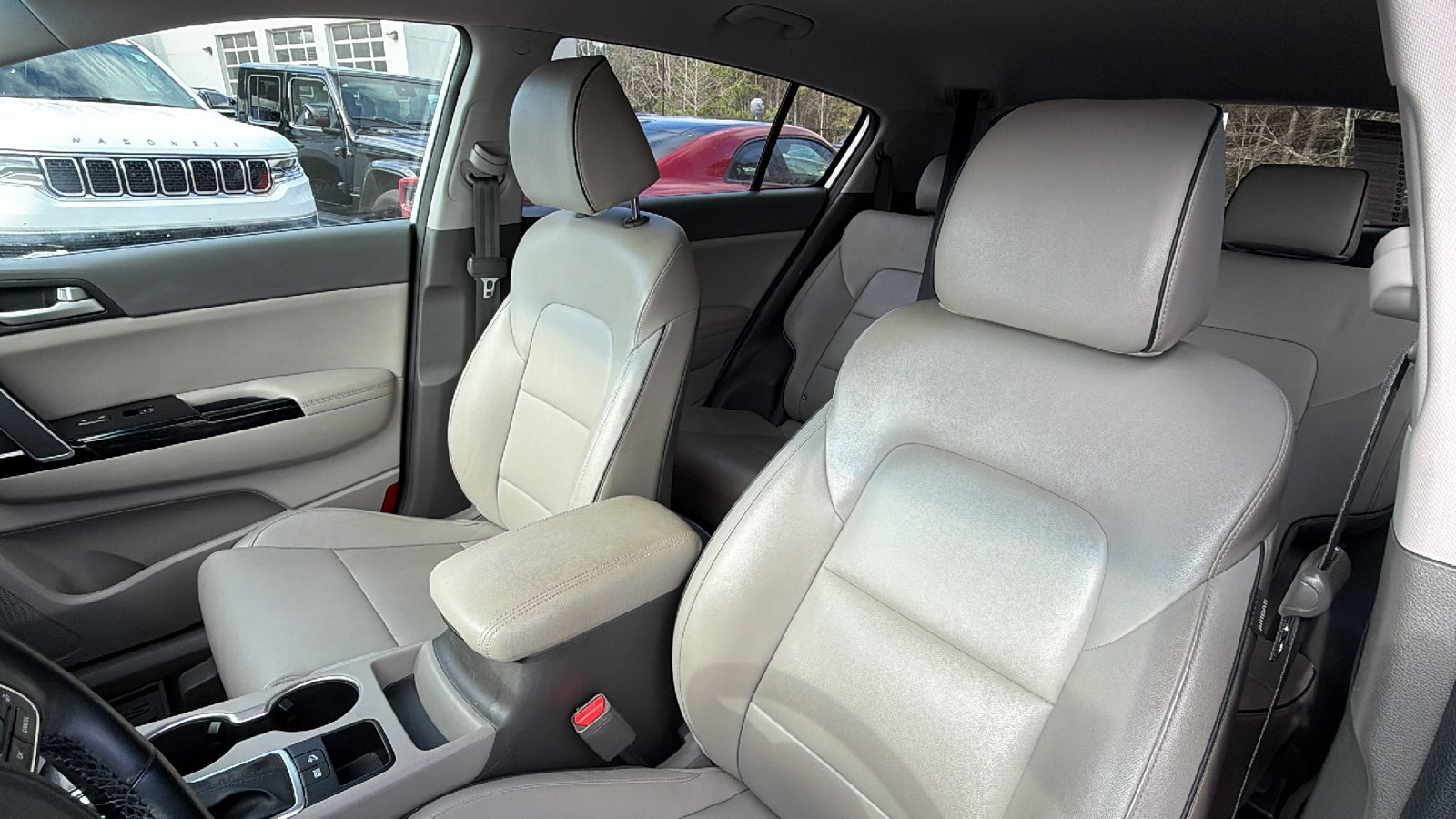 Used 2018 Kia Sportage EX image 18