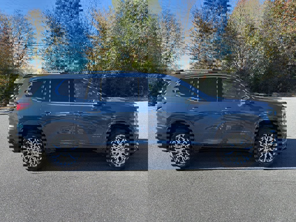 New 2026 GMC Acadia Denali w/ Super Cruise Package image 6