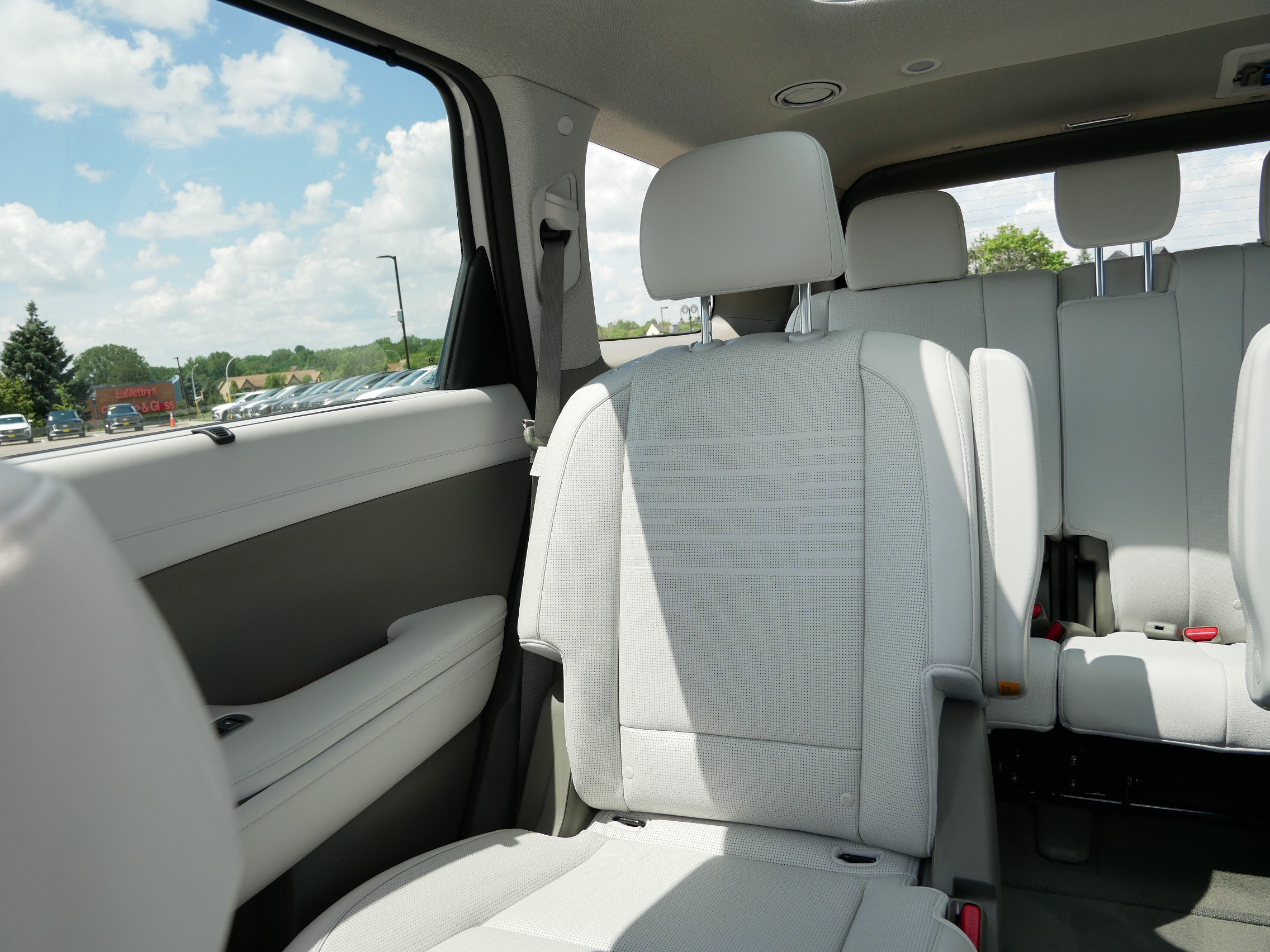 Certified 2026 Hyundai Palisade Limited AWD/4WD image 12