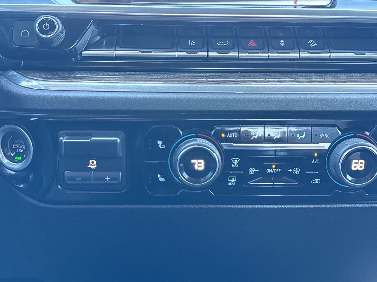 Used 2024 Chevrolet Silverado 3500 LT w/ Convenience Package image 21