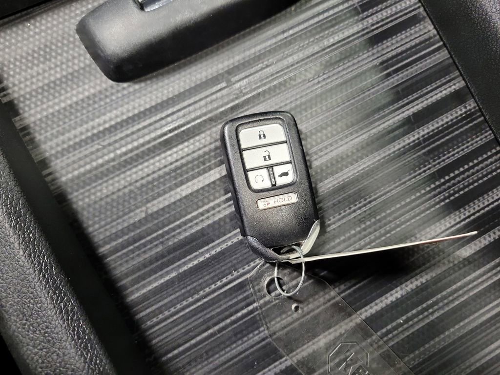 Used 2023 Honda Passport EX-L image 16