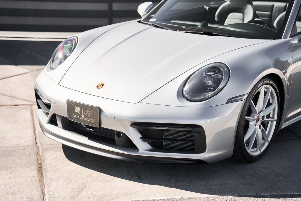 Used 2024 Porsche 911 Carrera GTS w/ Premium Package image 8
