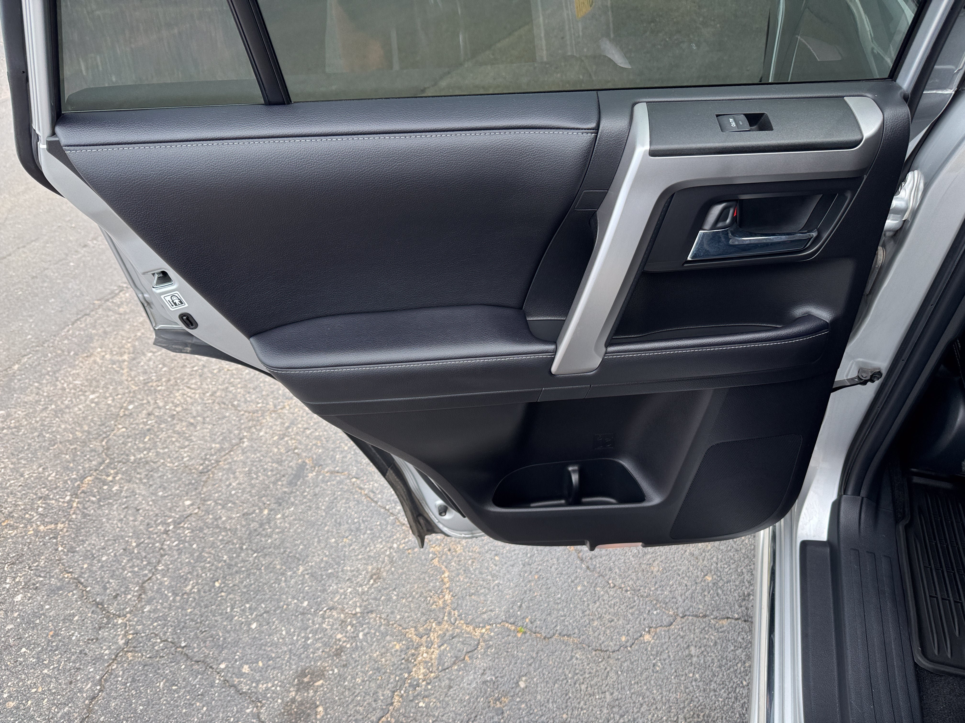 Used 2021 Toyota 4Runner Limited AWD/4WD image 29