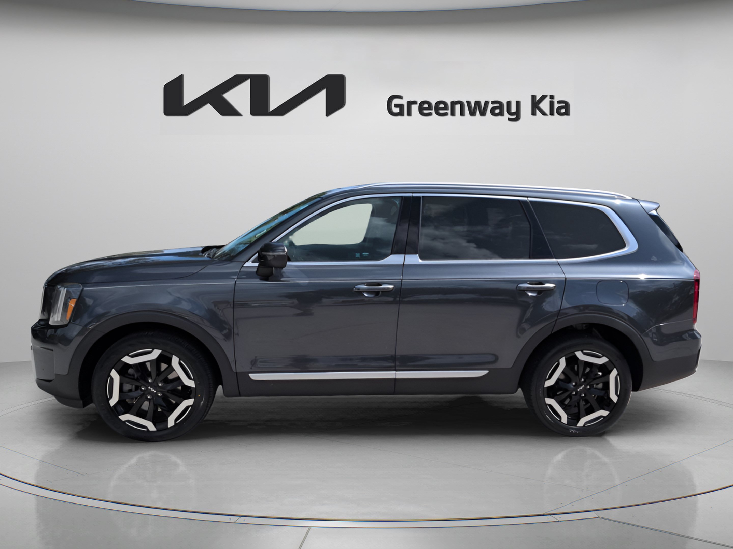 Used 2023 Kia Telluride S w/ S Sunroof Package FWD image 9