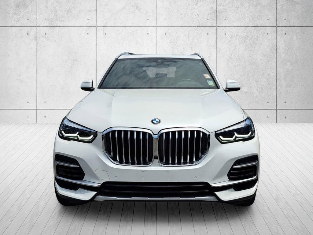 Used 2023 BMW X5 sDrive40i w/ Premium Package RWD image 2