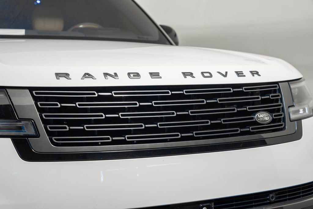 Used 2023 Land Rover Range Rover Long Wheelbase Autobiography image 13