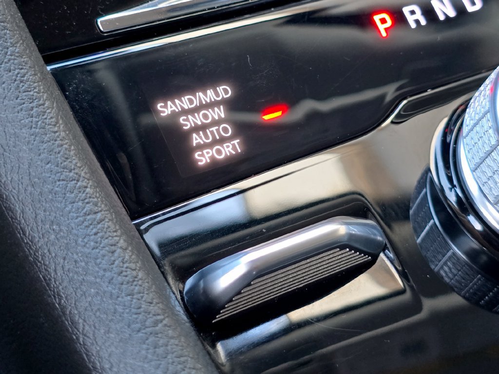 Used 2023 Jeep Grand Cherokee L Limited w/ Luxury Tech Group II AWD/4WD image 8