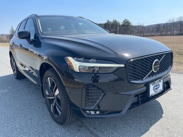 New 2026 Volvo XC60 B5 Plus w/ Climate Package AWD/4WD image 4