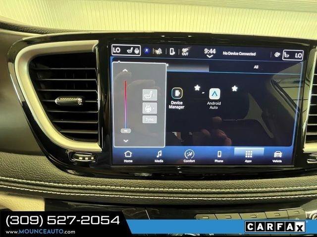 Used 2024 Chrysler Pacifica Touring-L image 22