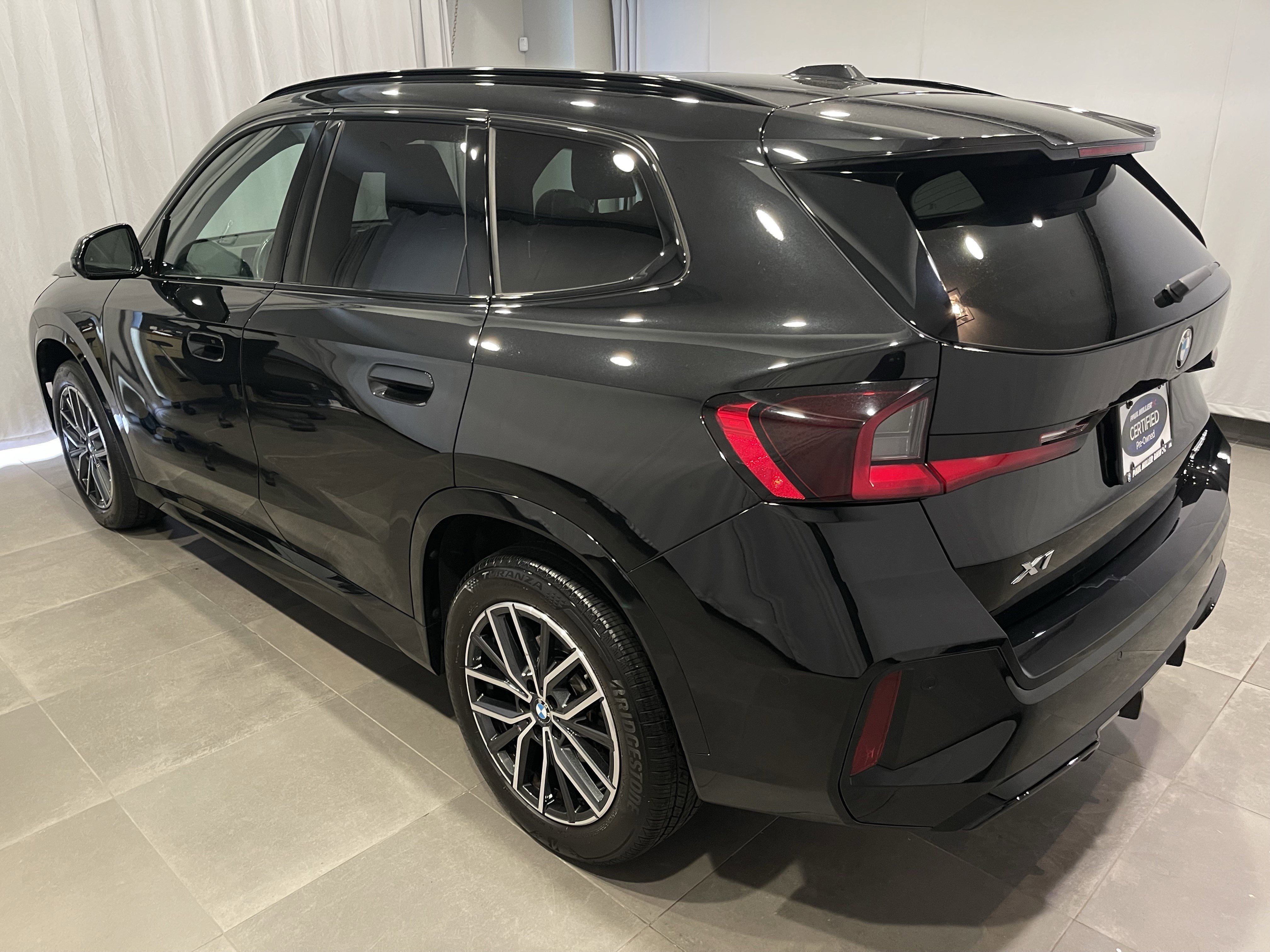 Certified 2023 BMW X1 xDrive28i w/ Premium Package AWD/4WD image 4