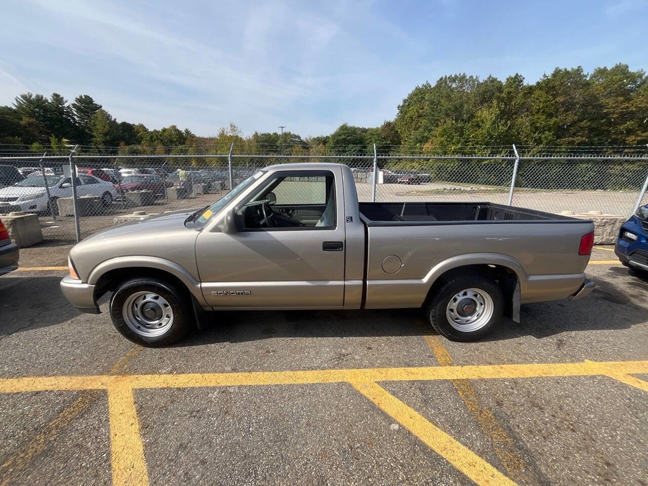 Used 1998 GMC Sonoma SL image 12