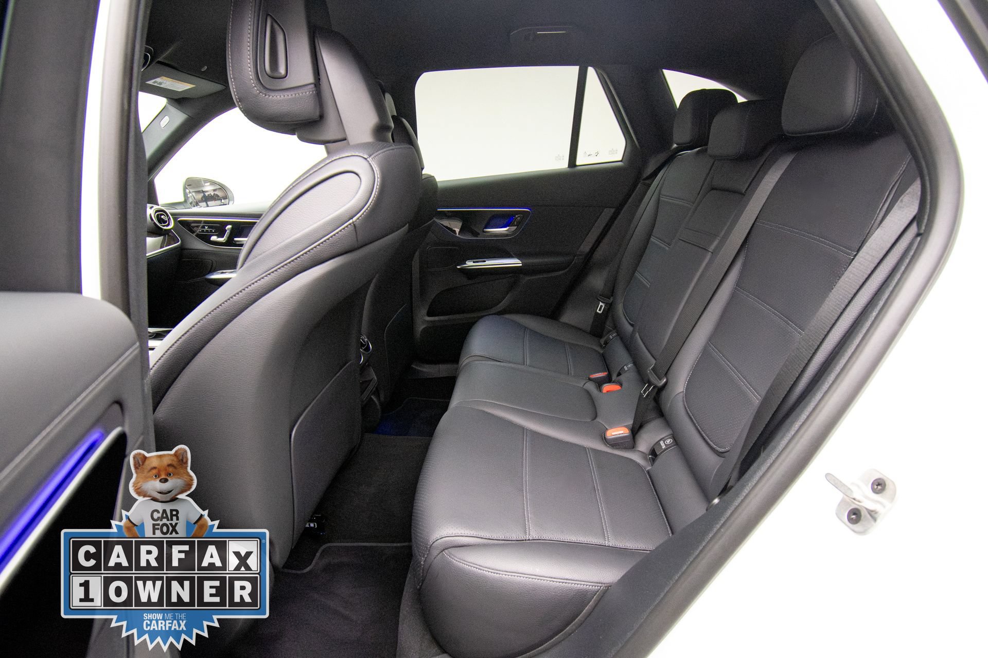 Used 2025 Mercedes-Benz GLC 300 4MATIC image 14
