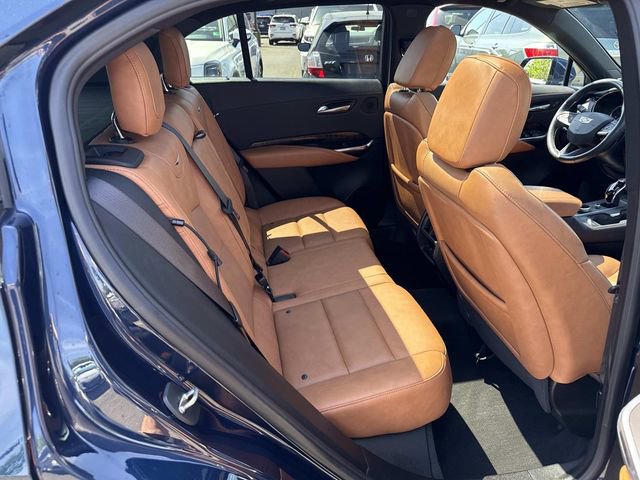 Used 2021 Cadillac XT4 Premium Luxury image 8