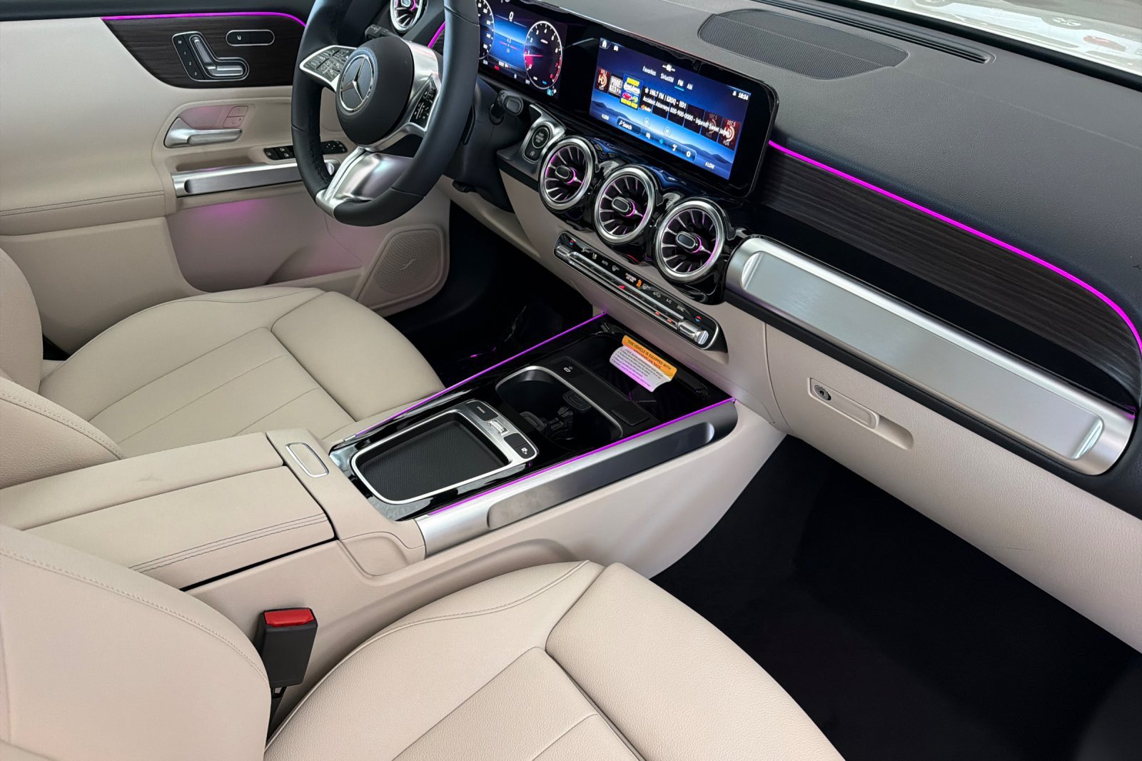 New 2026 Mercedes-Benz GLB 250 image 14