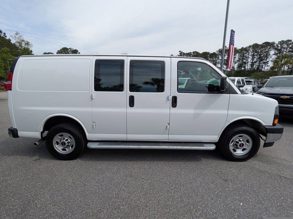 Used 2024 GMC Savana 2500 w/ Driver Convenience Package RWD video 3