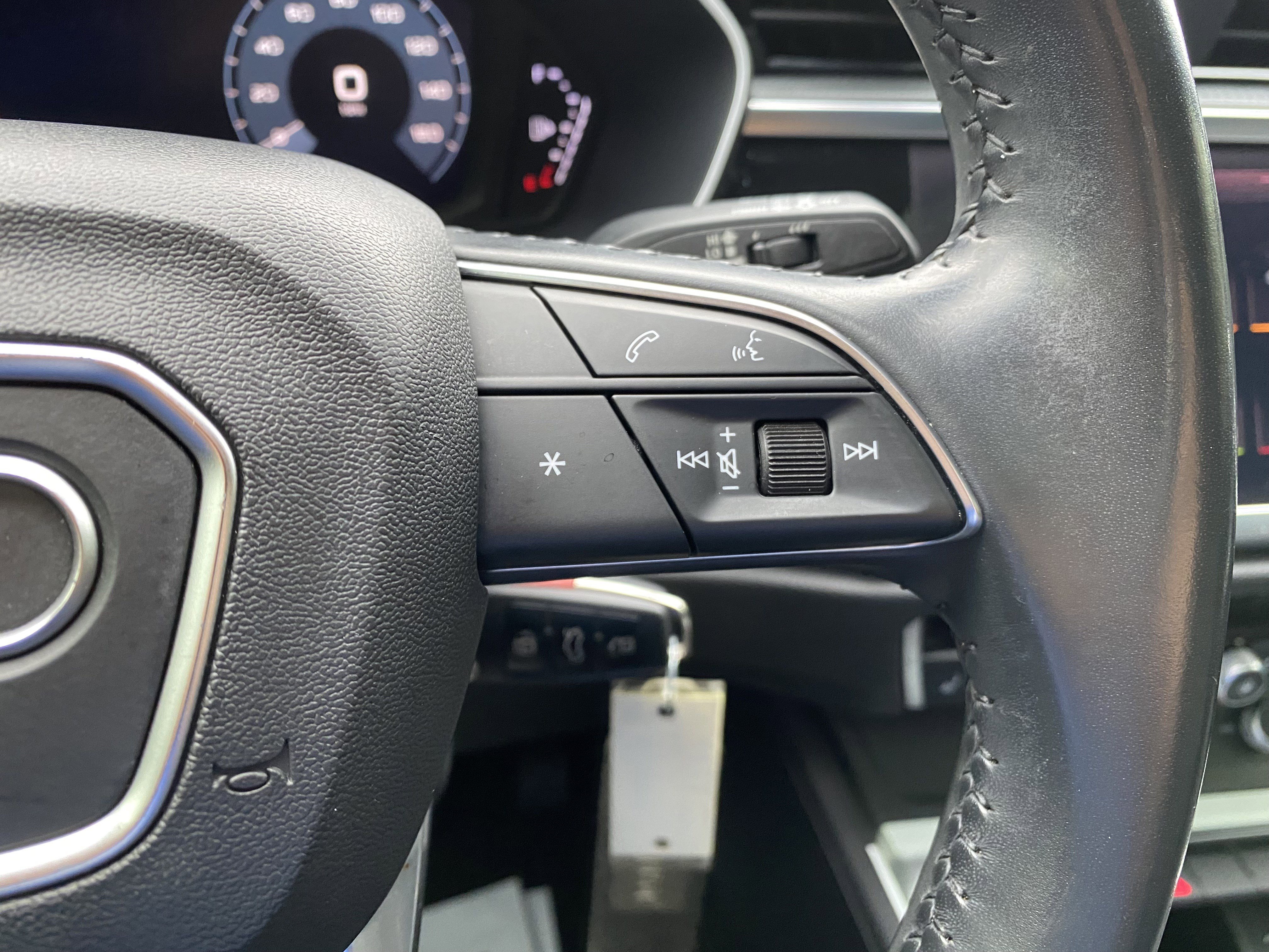 Used 2020 Audi Q3 2.0T Premium image 20