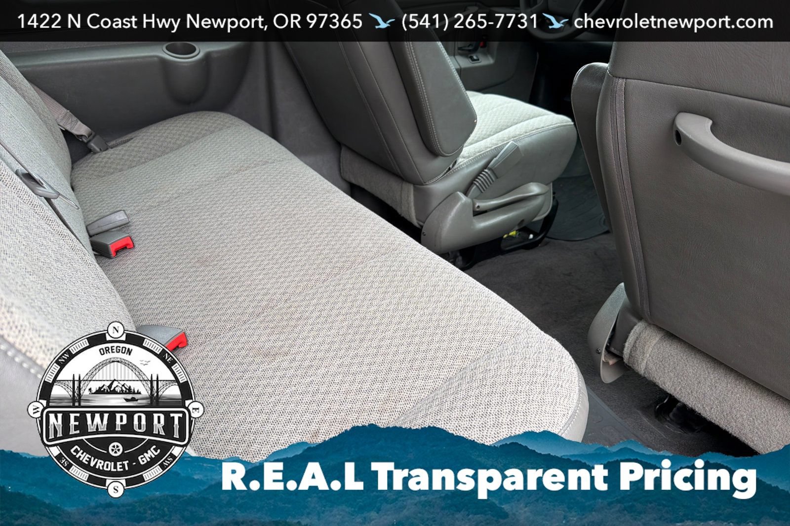 Used 2024 Chevrolet Express 3500 LT w/ LT Preferred Equipment Group RWD image 12